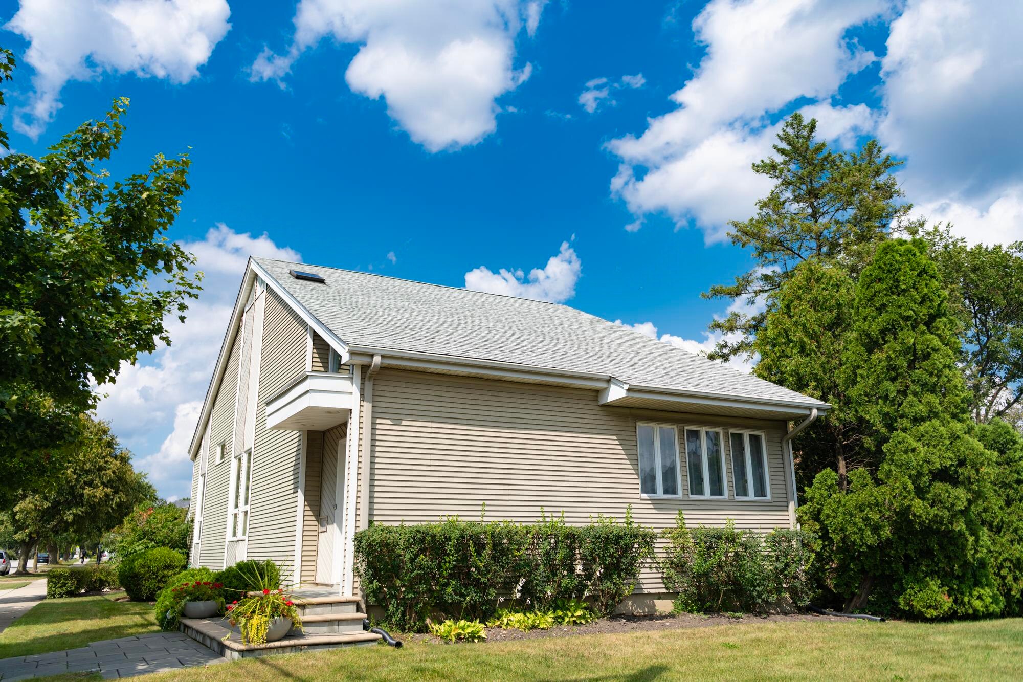 Revamp Your Home with MAX Roofing’s Siding Solutions: Protection and Beauty Combined