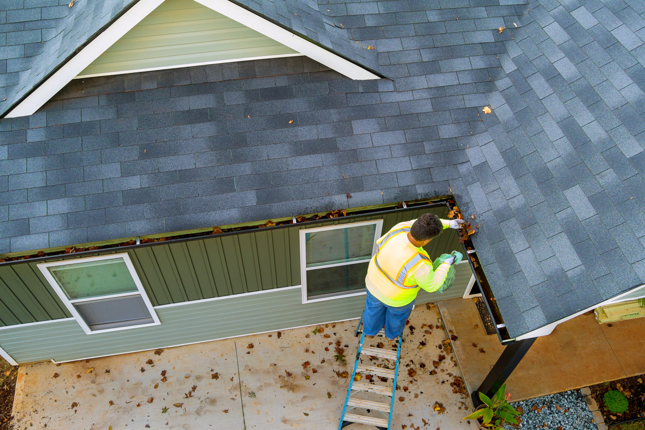 Prevent Water Damage: Essential Tips for Gutter Maintenance